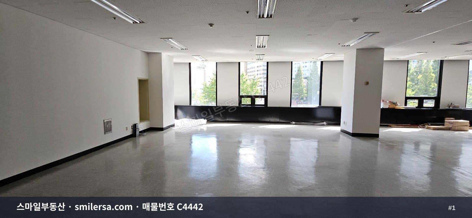 부산광역시 연제구 거제동 사무실 내부 사진 C4442