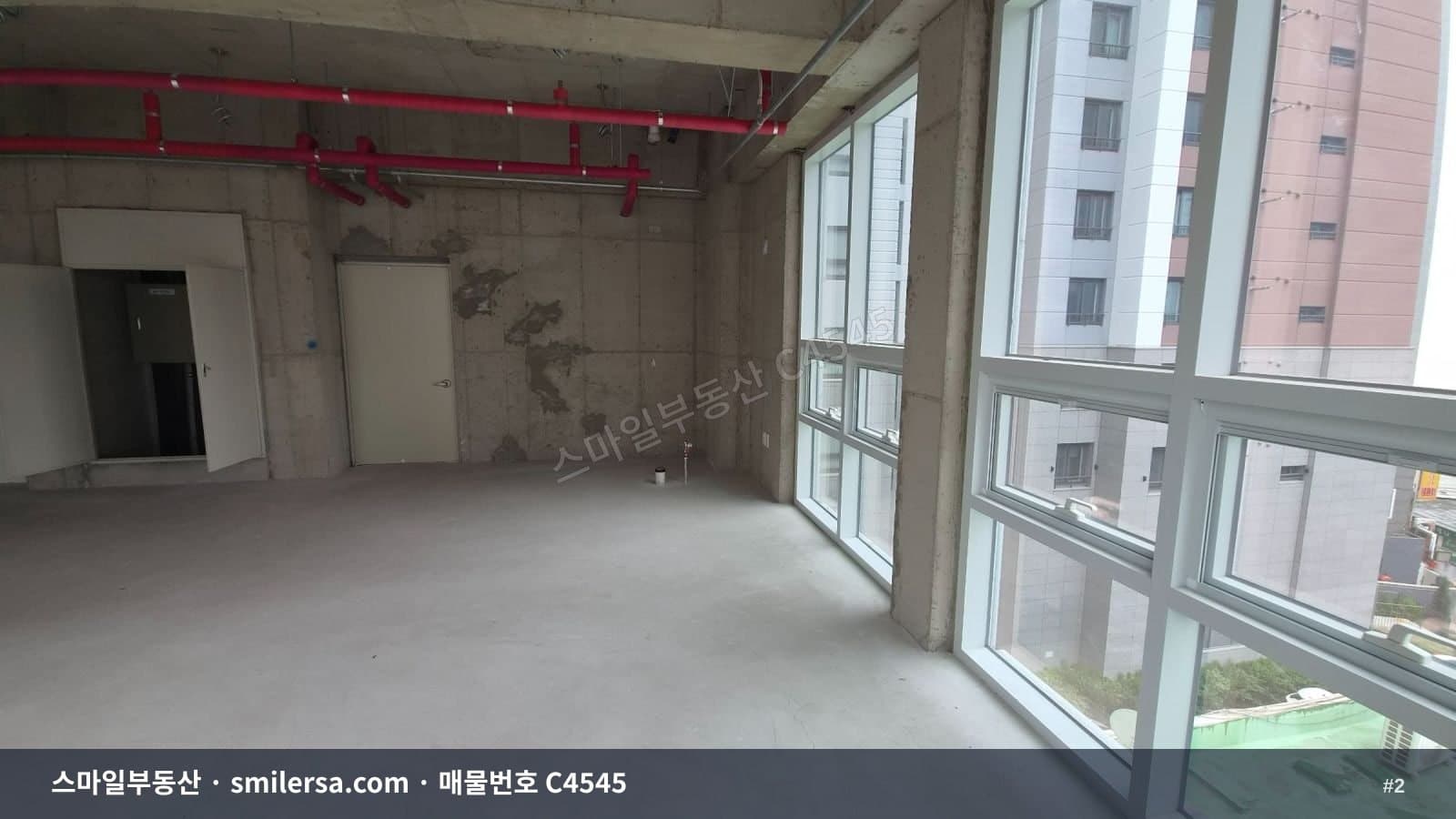 시청역 인근 역세권 병의원·사무실 | 연산동 대로변 68평 썸네일 2
