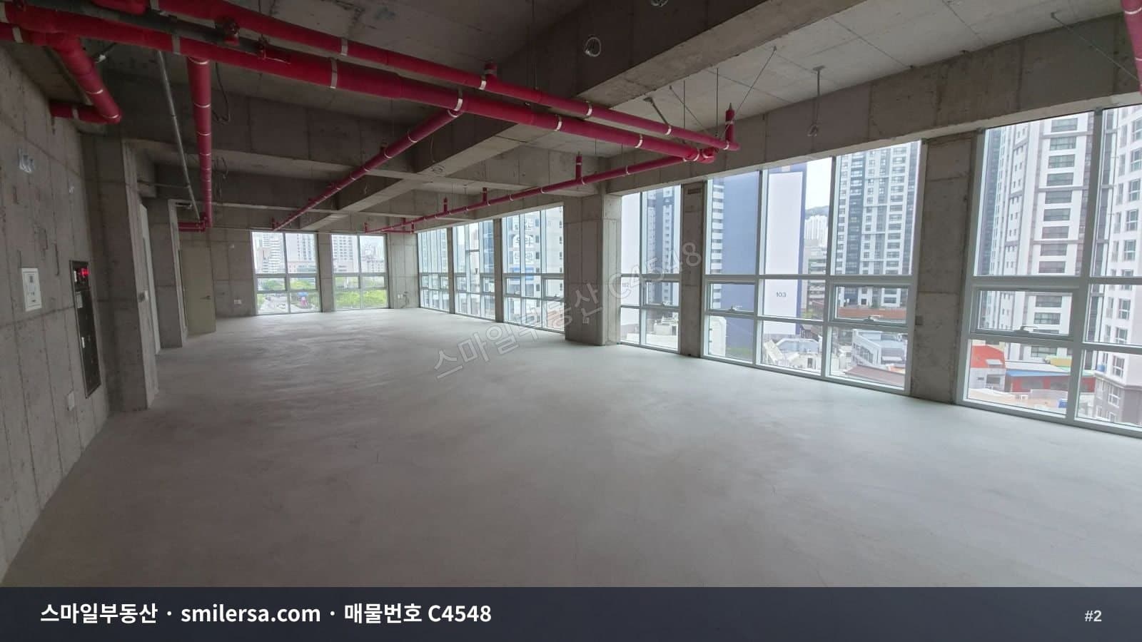 시청역 인근 연산동 역세권 병의원·사무실 226평 | 대로변 노출 좋은 7층 썸네일 2