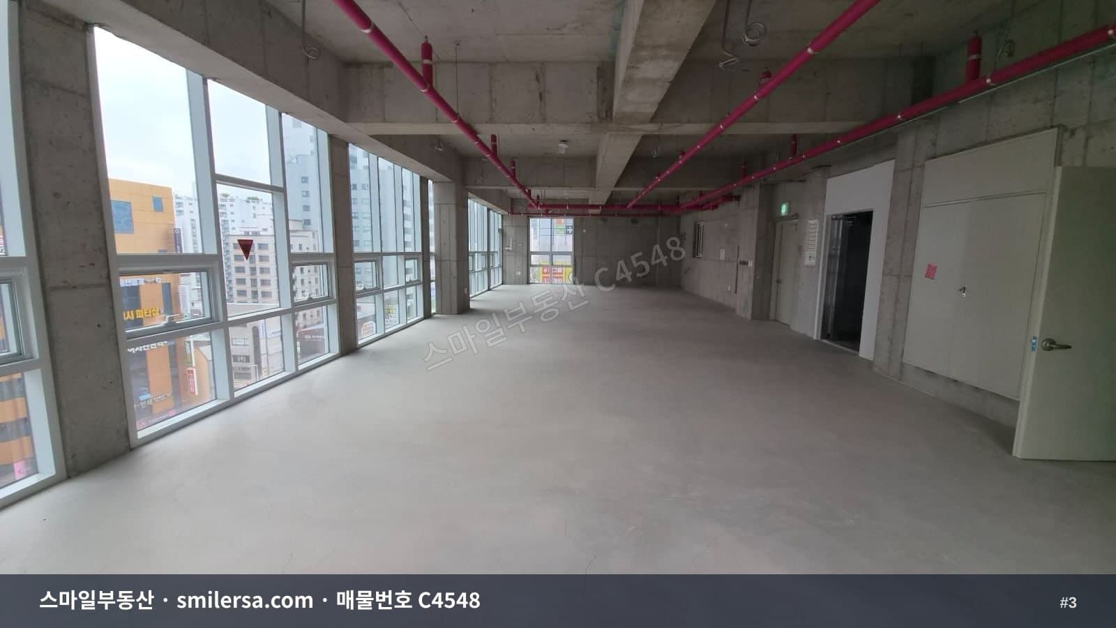 시청역 인근 연산동 역세권 병의원·사무실 226평 | 대로변 노출 좋은 7층 썸네일 3