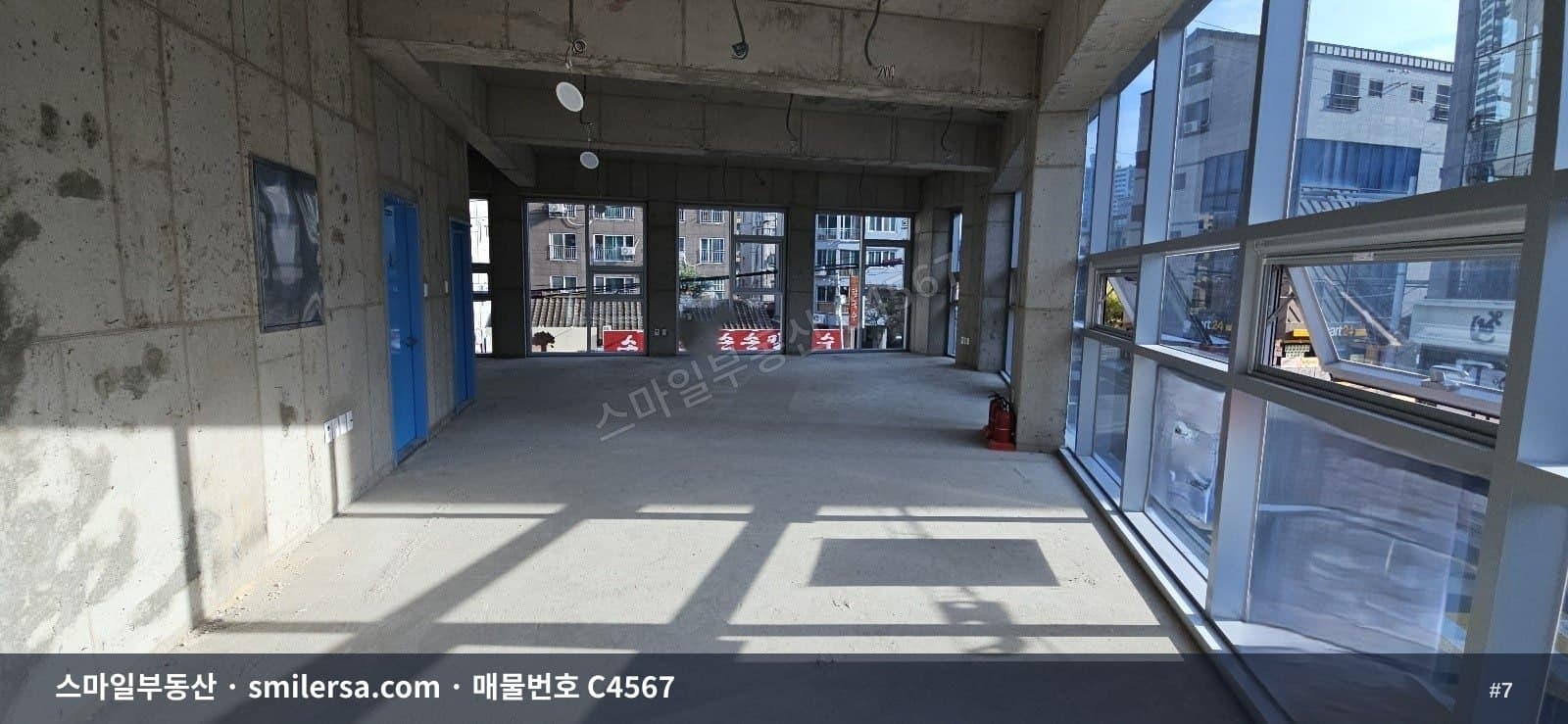시청역 인근 연산동 신축 사무실, 34평 접근성 좋은 자리 썸네일 7
