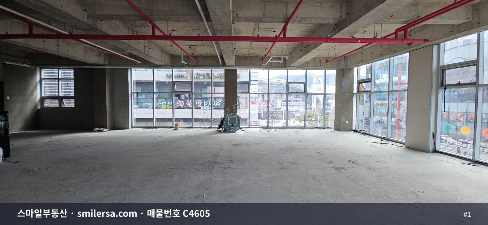 부산광역시 동래구 사직동 사무실 내부 사진 C4605