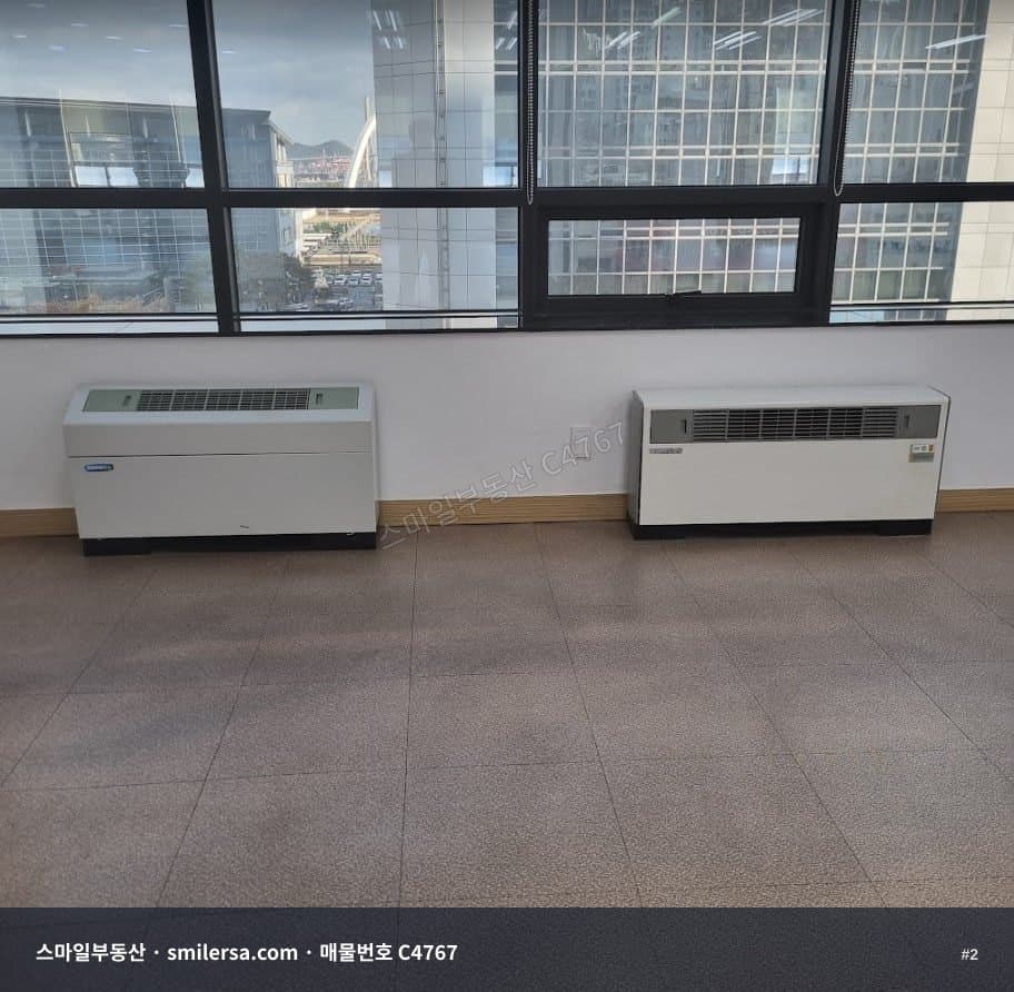 부산역 3번출구 인근 180평 사무실, 깔끔한 내외부에 즉시 입주 가능 썸네일 2