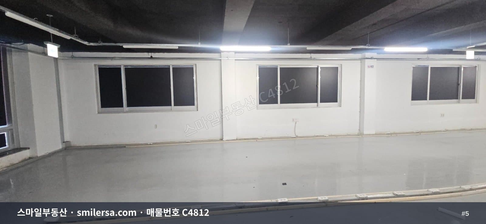 서면역 인근 90평 대형 사무실, 가시성 좋은 2층 공간 썸네일 5