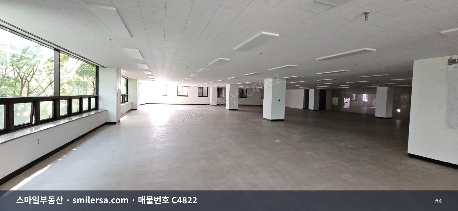 장산역 인근 250평 대형 사무실, 학원 가능한 역세권 매물 썸네일 4