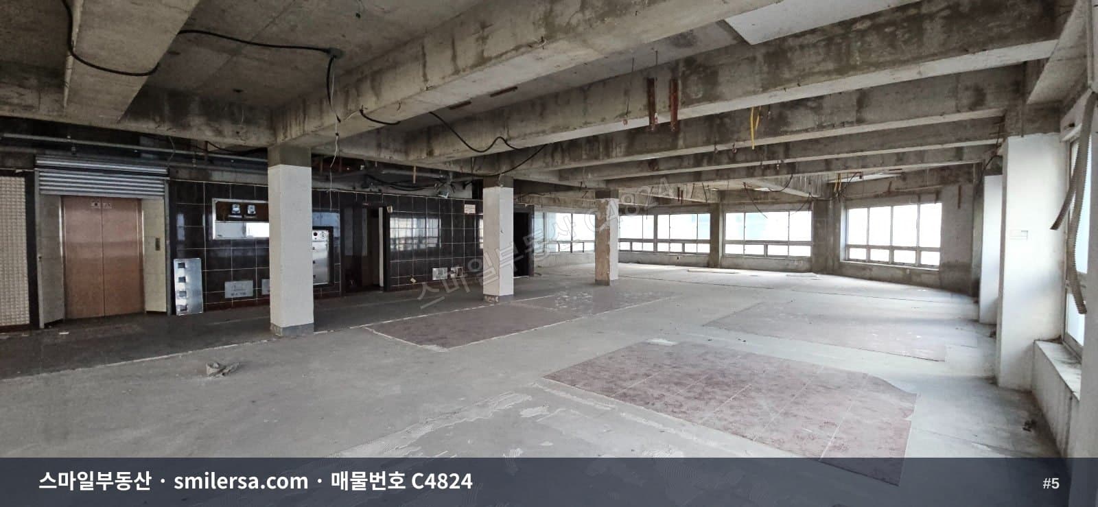 장산역 인근 100평대 대형 상가·사무실, 주차 걱정 없는 5층 공간 썸네일 5