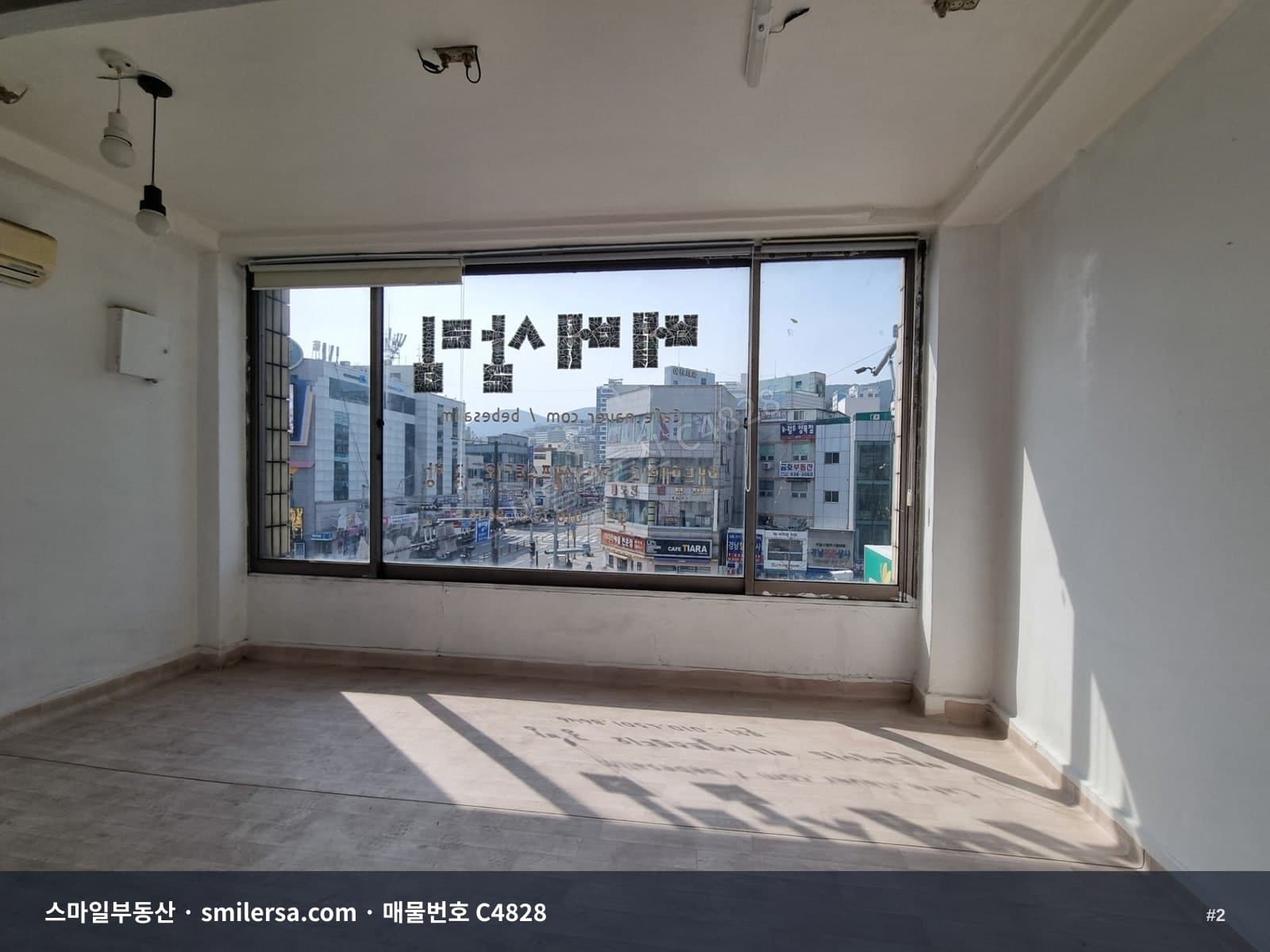 부산진시장 사거리 코너 3층, 네일샵·공방·사무실로 딱 좋은 15평 썸네일 2
