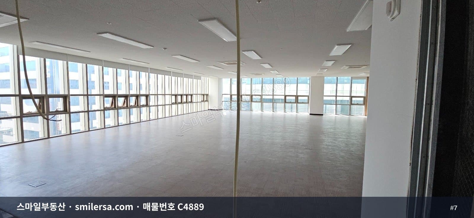 연산역 중앙대로변 대형 사무실, 91평 규모 병의원 가능 썸네일 7