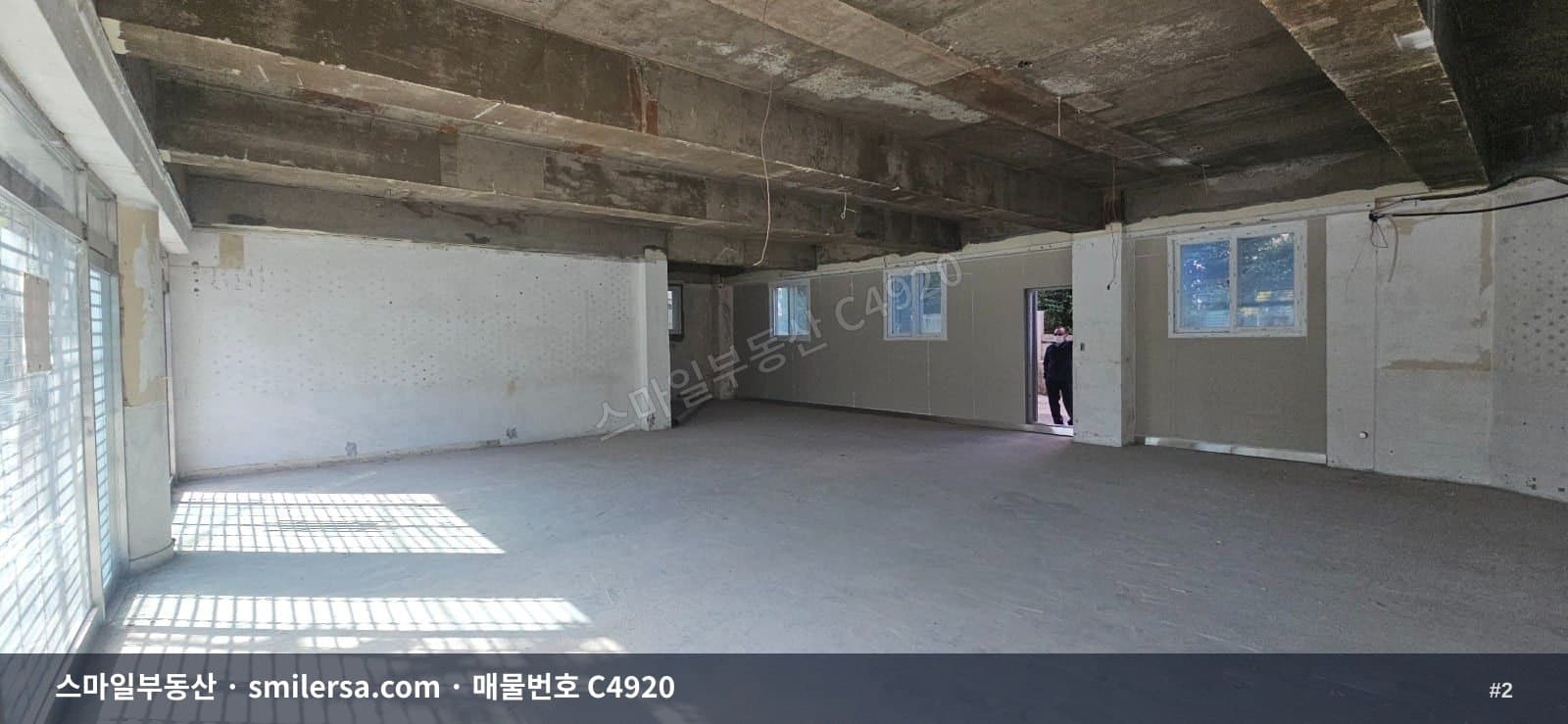 사직동 여명중 인근 1층 상가, 65평 노출 좋은 판매점 자리 썸네일 2