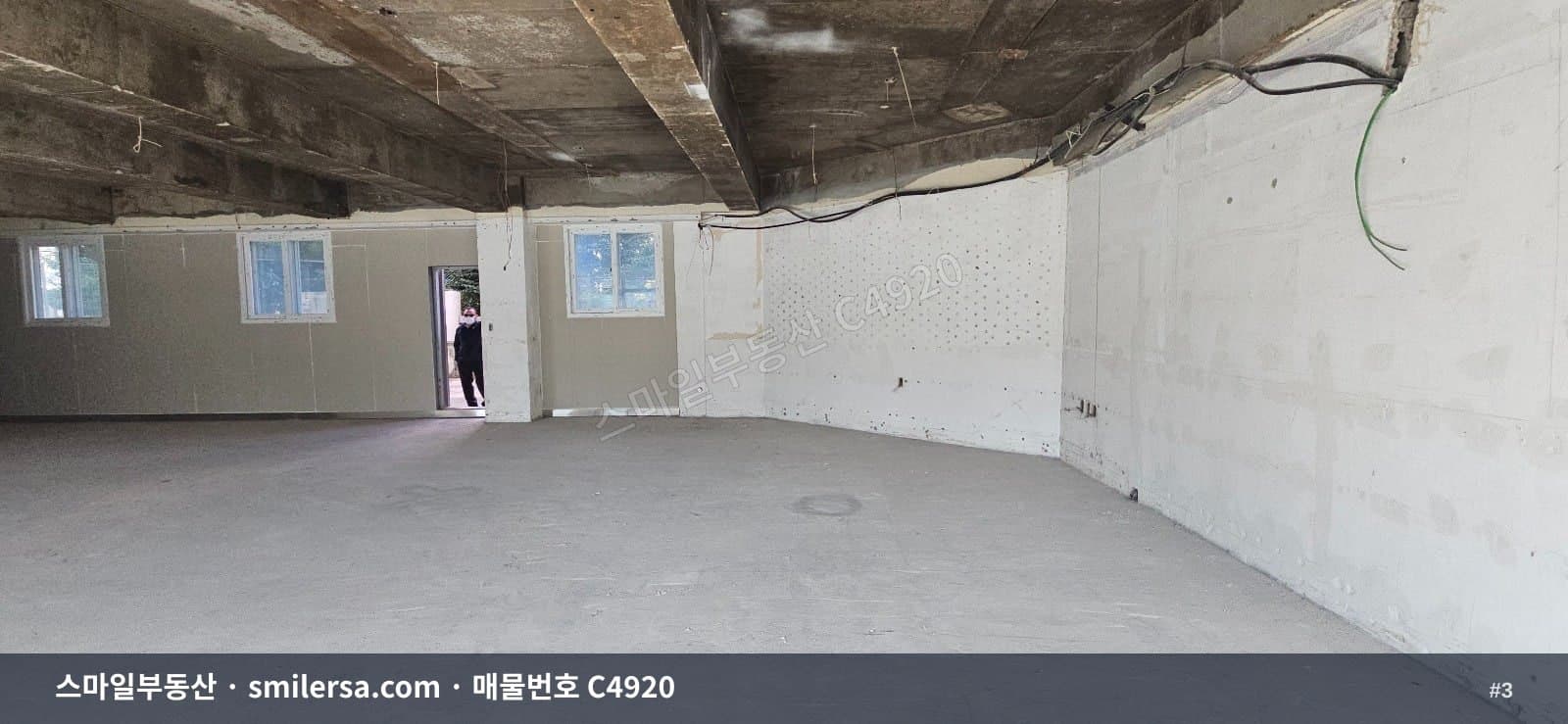 사직동 여명중 인근 1층 상가, 65평 노출 좋은 판매점 자리 썸네일 3