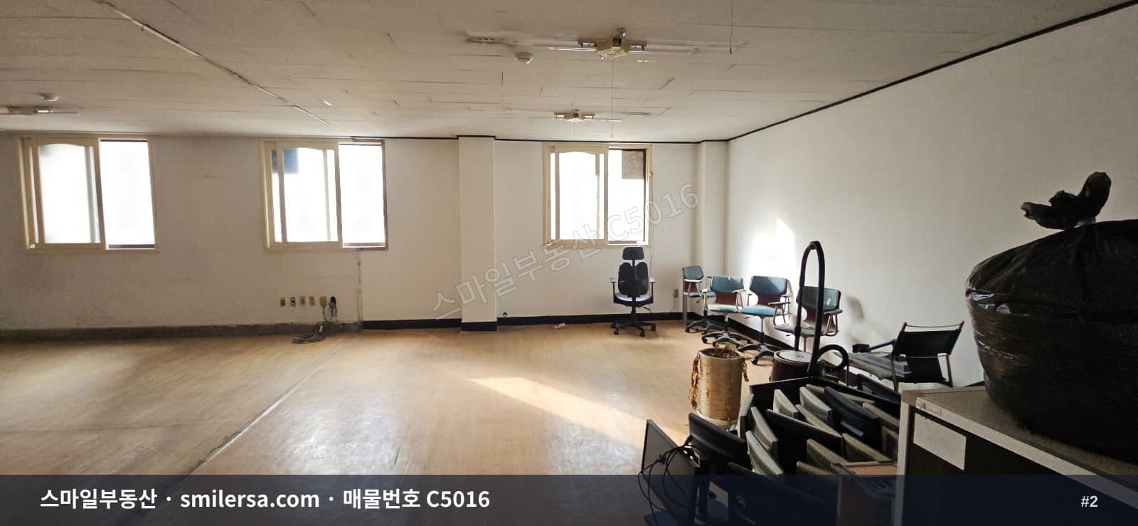 교대 현대자동차 SVC 인근 소형 사무실, 대로변 30평 즉시 입주 가능 썸네일 2