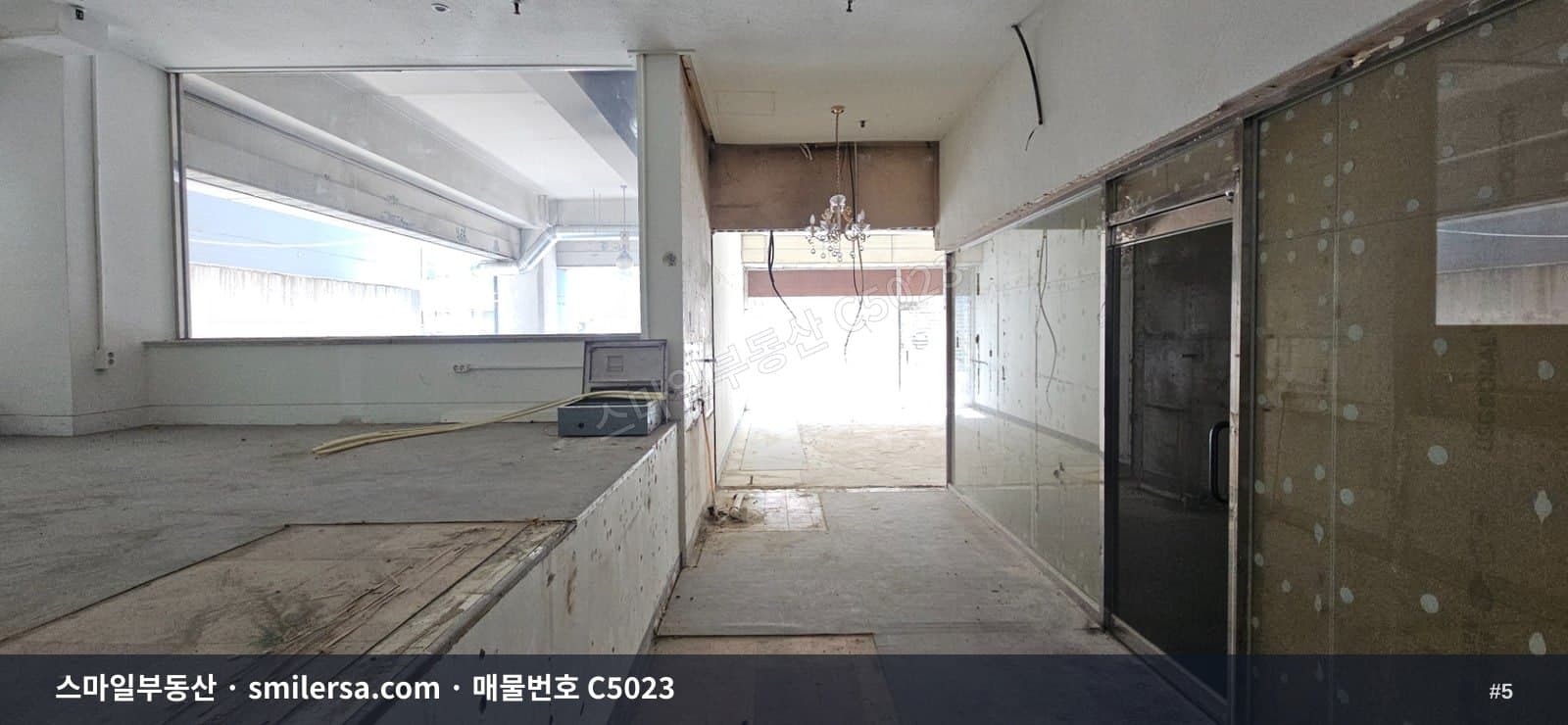 전포동 전자상가 인근 1층 상가, 서면역 가까운 20평대 월세 썸네일 5
