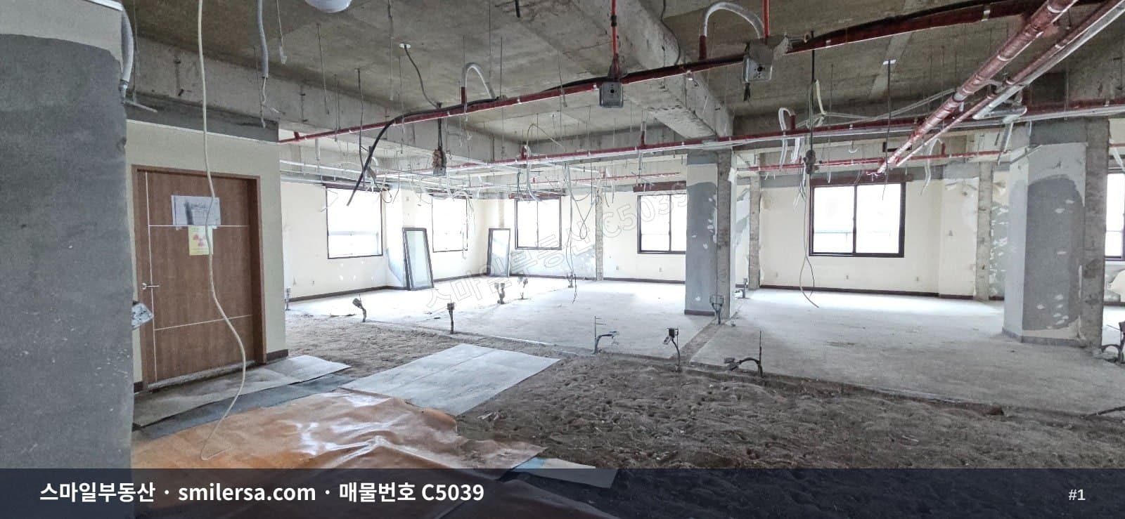 부산광역시 동래구 사직동 사무실 내부 사진 C5039