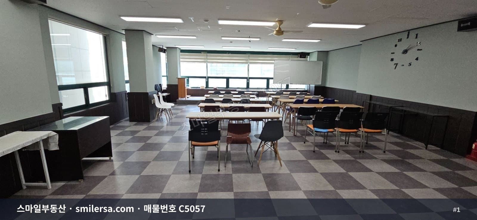 부산광역시 연제구 연산동 사무실 내부 사진 C5057