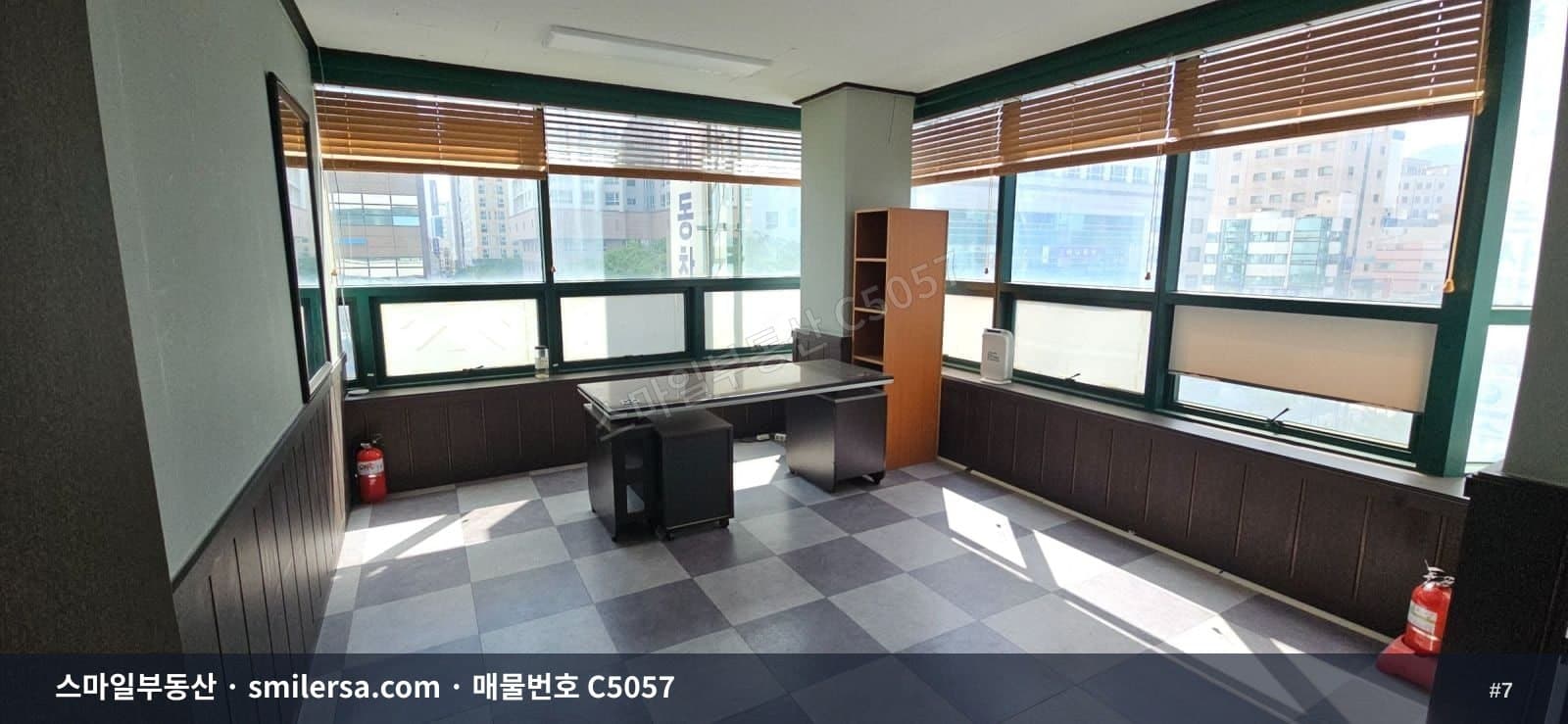 연산역 인근 깔끔한 대형사무실, 74평 규모 월세 매물 썸네일 7