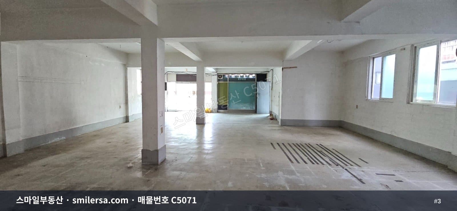 개금/냉정역 인근 대로변 1층 53평 대형상가 월세 썸네일 3