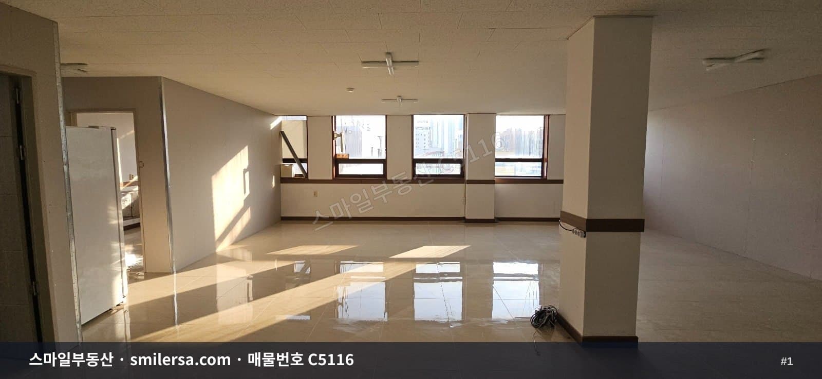 부산광역시 부산진구 범천동 사무실 내부 사진 C5116