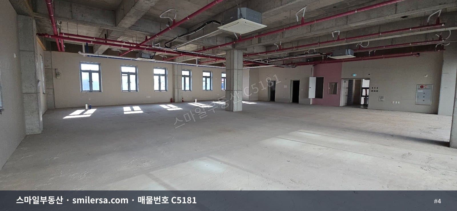 해운대역 인근 대로변 103평 대형 사무실 썸네일 4