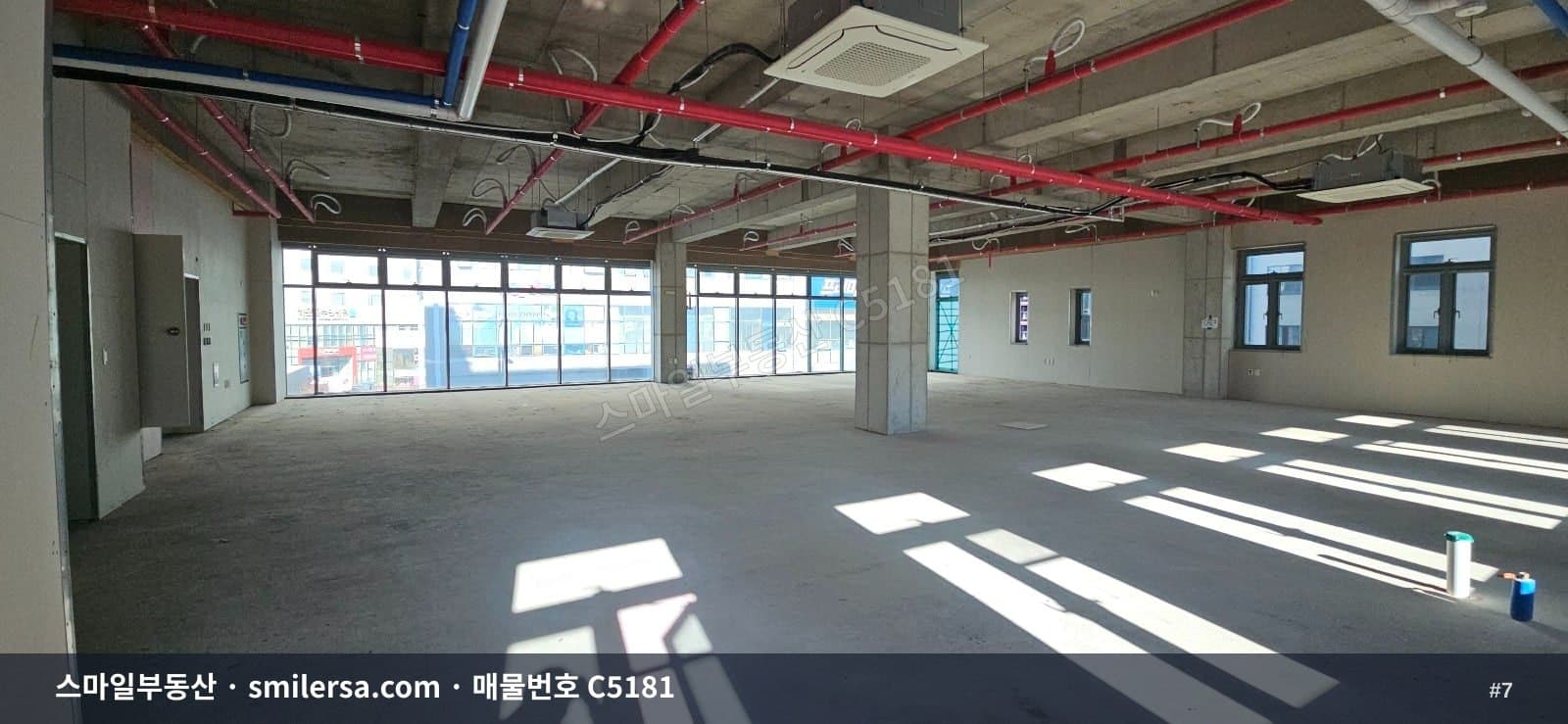해운대역 인근 대로변 103평 대형 사무실 썸네일 7