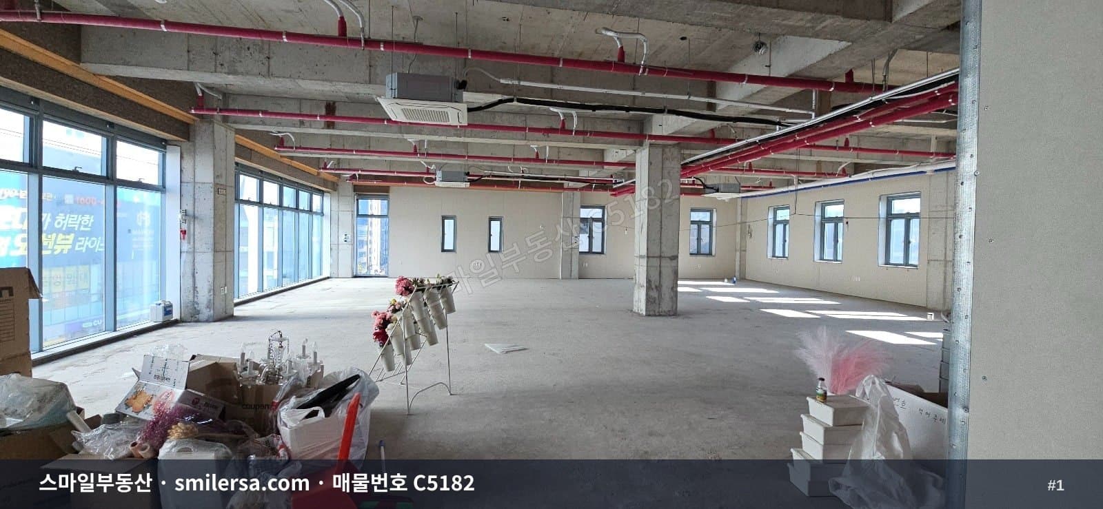 해운대역 인근 대로변 103평 대형 사무실, 다용도 공간 - 1