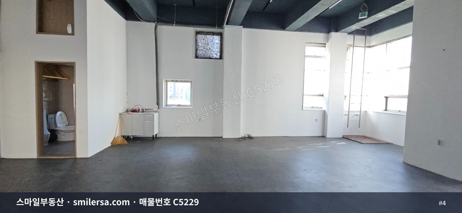 양정119센터 인근 깔끔한 사무실 27평, 층고 높고 업종 다양 썸네일 4