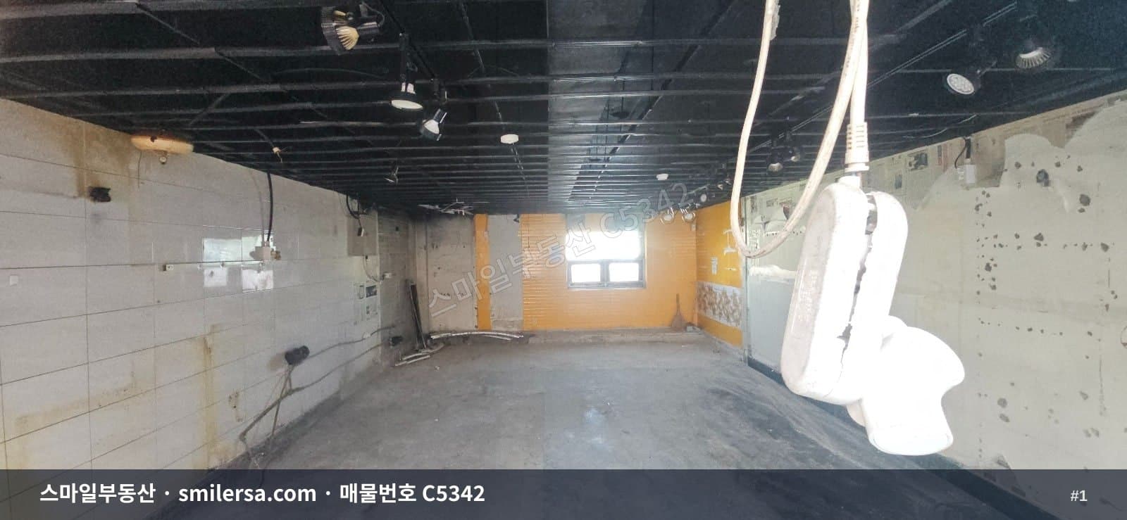 가야동 가야산책공원 인근 1층 노출 좋은 17평 상가 - 1