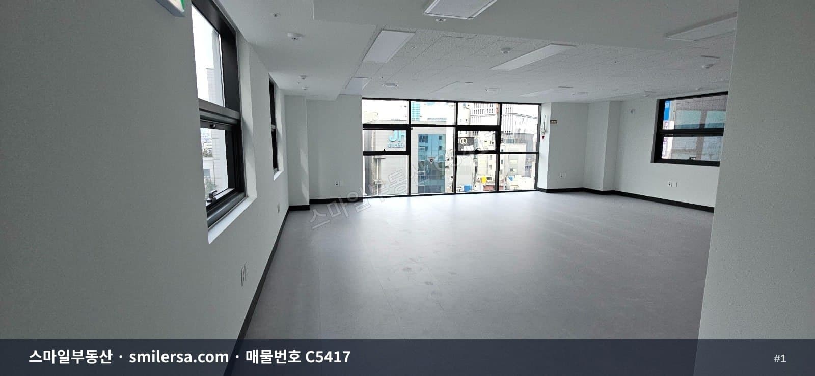 부산광역시 연제구 연산동 사무실 내부 사진 C5417
