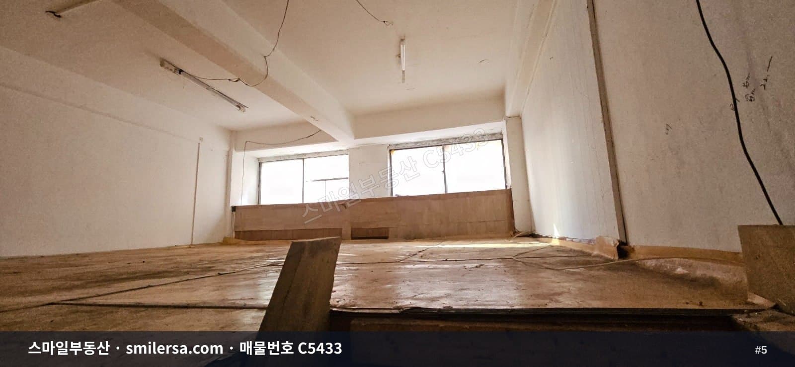 전포동 전리단길 상권 1층 상가 15평 월세 썸네일 5