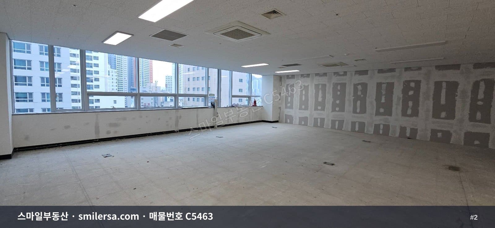 연산역 대로변 신축급 중형사무실 117평 월세 매물 썸네일 2