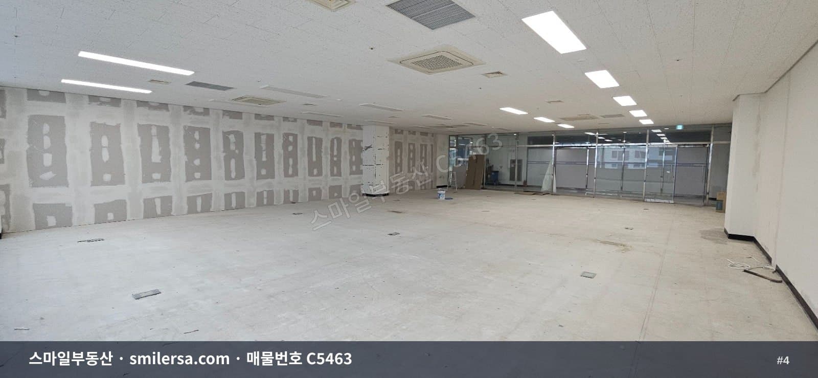 연산역 대로변 신축급 중형사무실 117평 월세 매물 썸네일 4