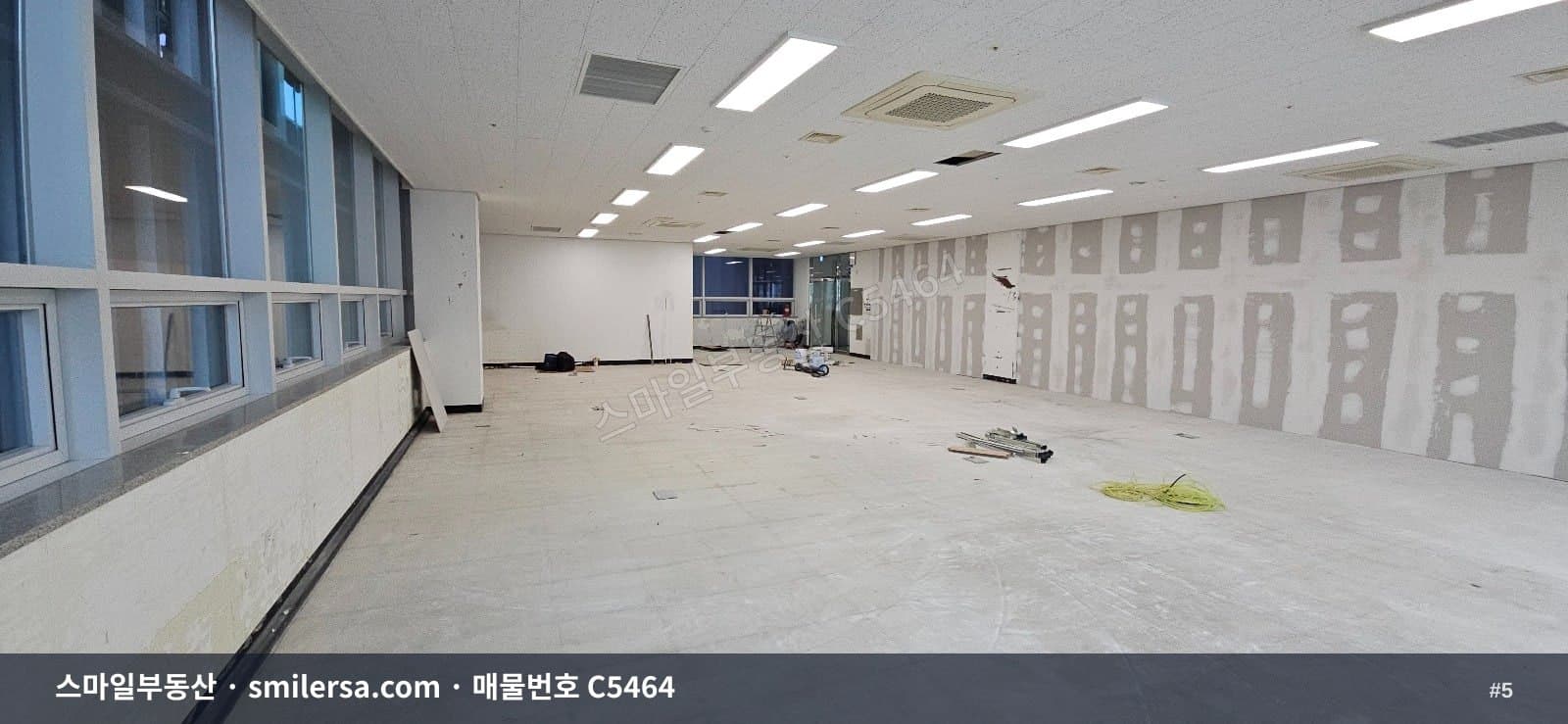 연산역 대로변 신축급 중형사무실, 110평대 역세권 입지 썸네일 5