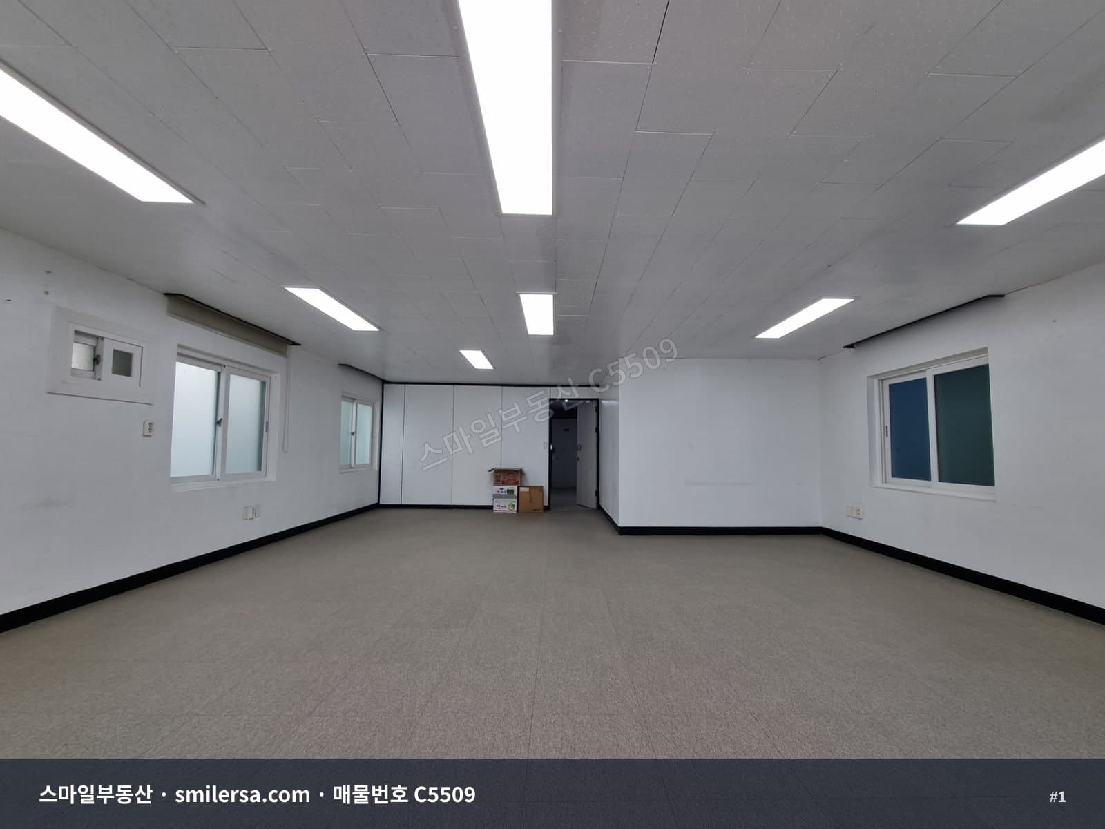부산광역시 중구 중앙동4가 사무실 내부 사진 C5509