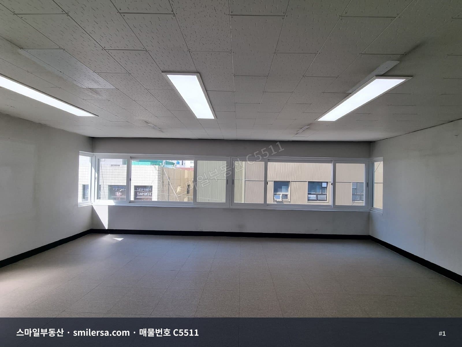 부산광역시 중구 중앙동4가 사무실 내부 사진 C5511