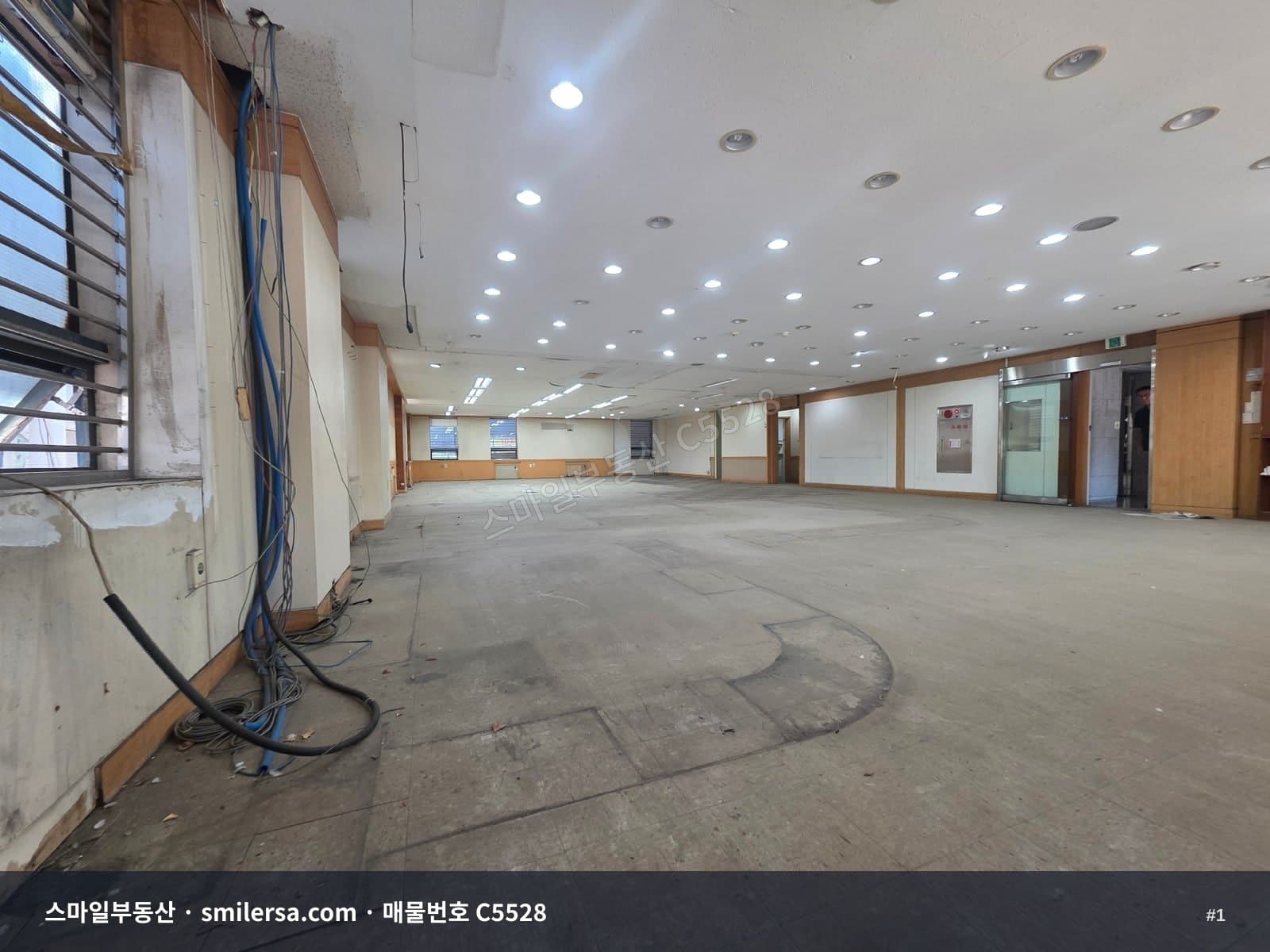 부산광역시 부산진구 범천동 상가 내부 사진 C5528