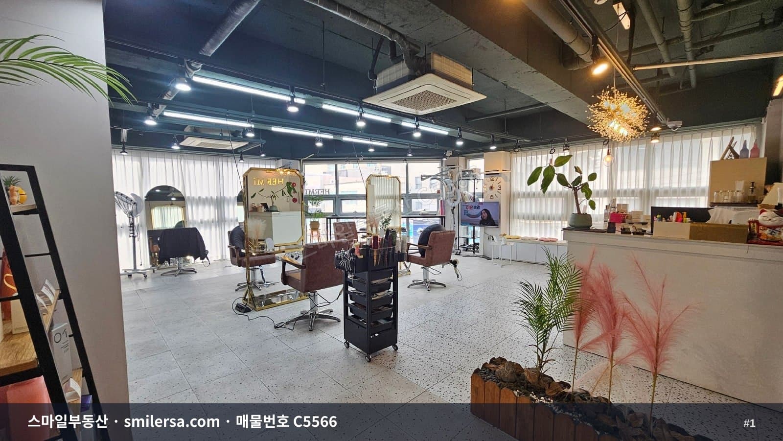 전포사잇길 2층 30평, 유동인구 풍부한 노출 좋은 상가 - 1