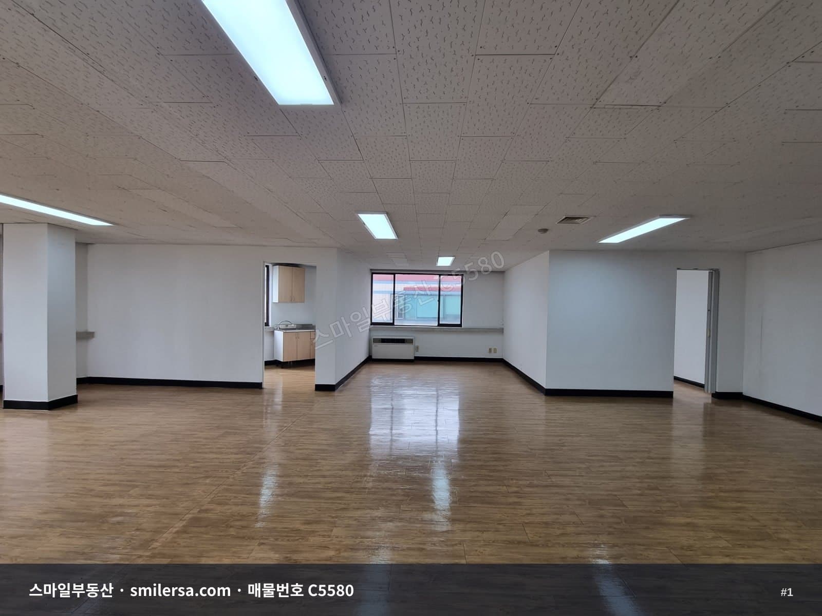 부산광역시 동구 초량동 사무실 내부 사진 C5580