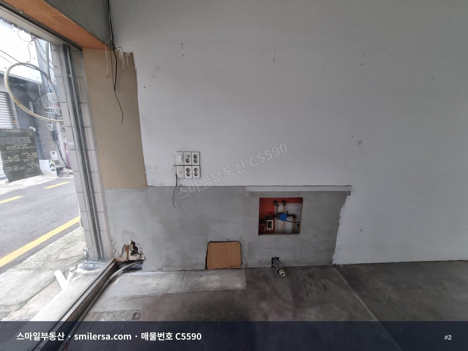 중앙동 대로변 BRT 앞 10평 상가, 보증금 1500에 월세 110 썸네일 2