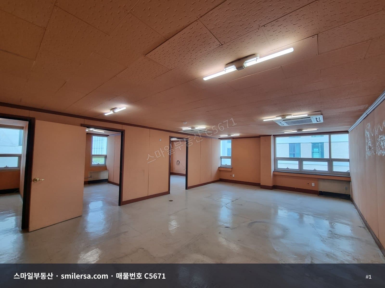 부산광역시 동구 초량동 사무실 내부 사진 C5671