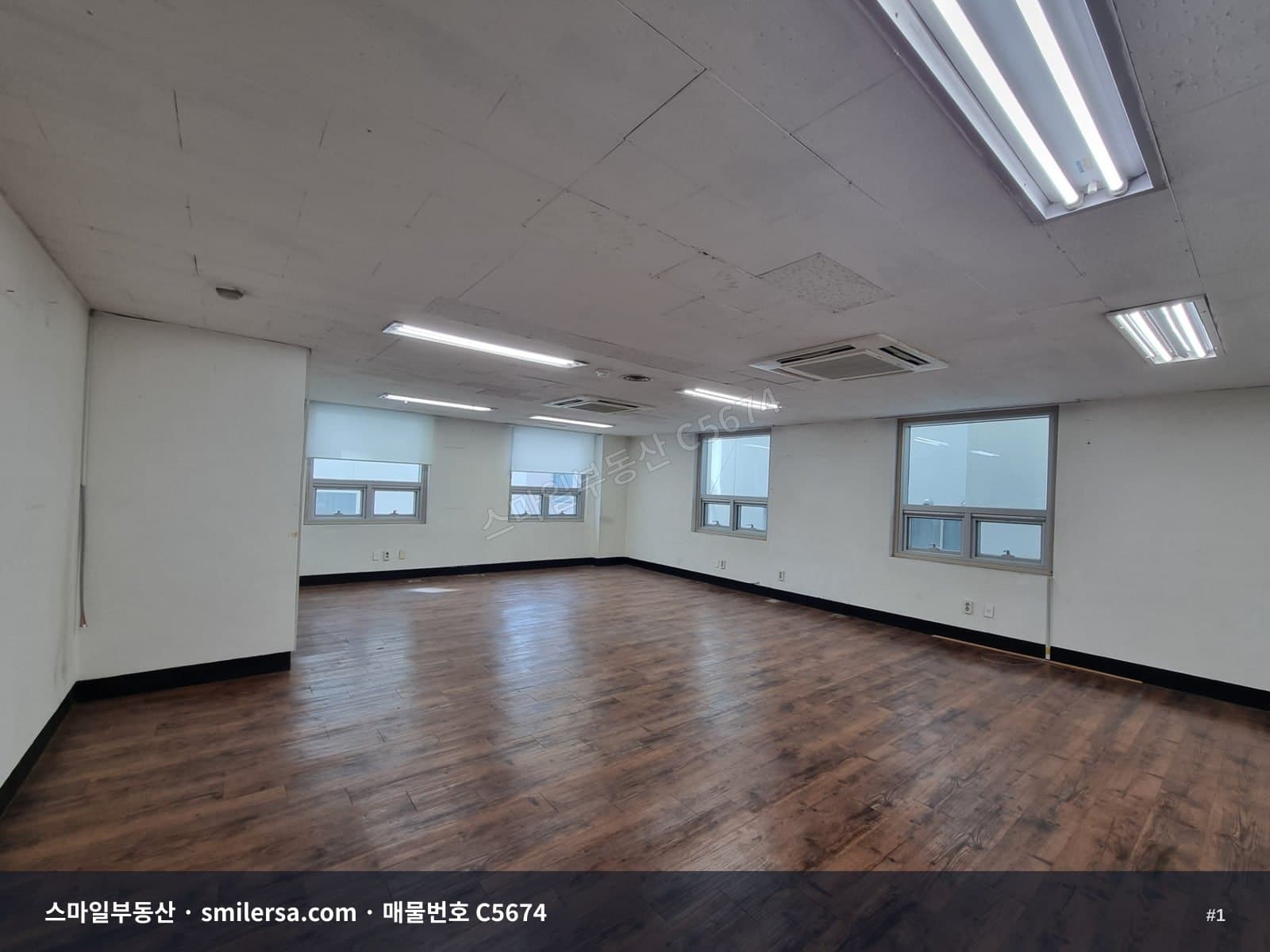 부산광역시 동구 초량동 사무실 내부 사진 C5674
