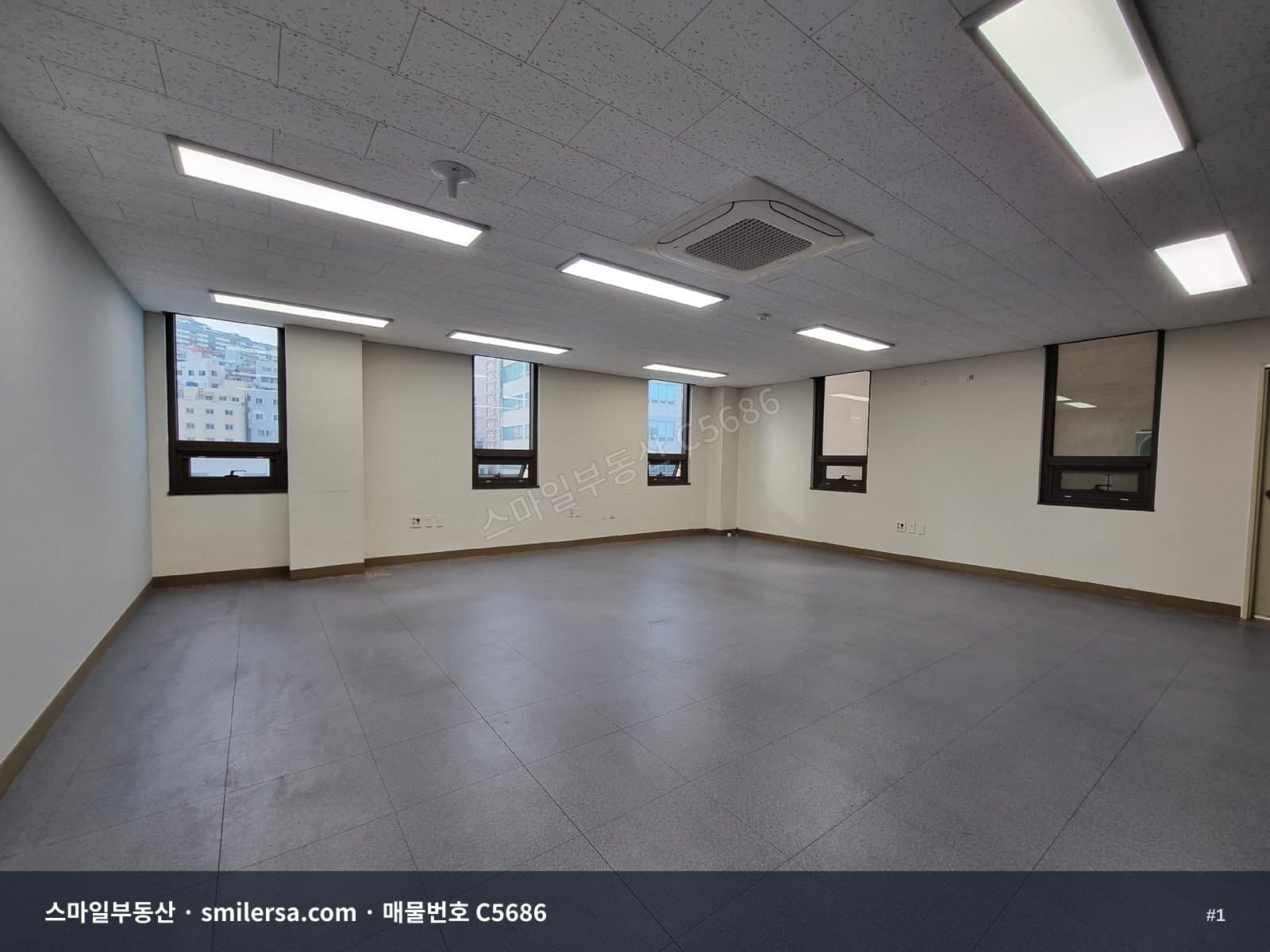 부산광역시 중구 중앙동4가 사무실 내부 사진 C5686