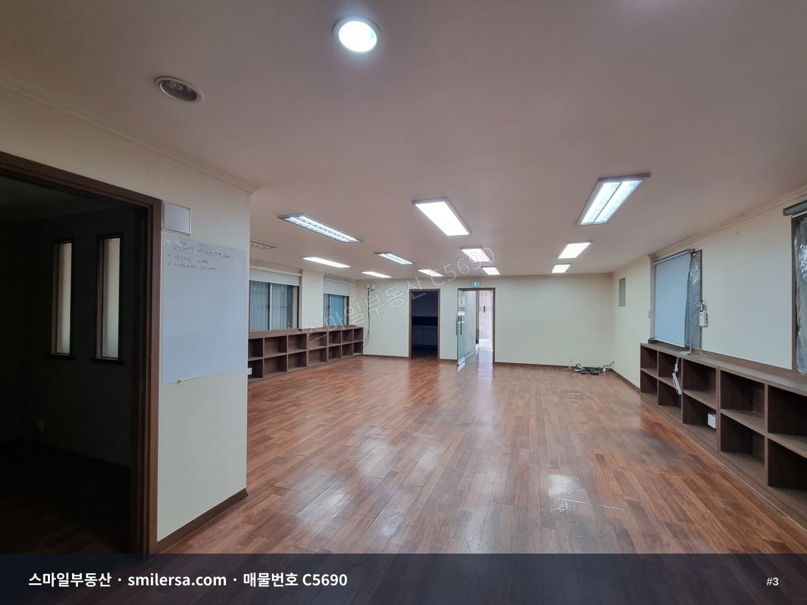 중앙동4가 일동미라주 인근, 룸 구성 갖춘 1층 50평 사무실 썸네일 3