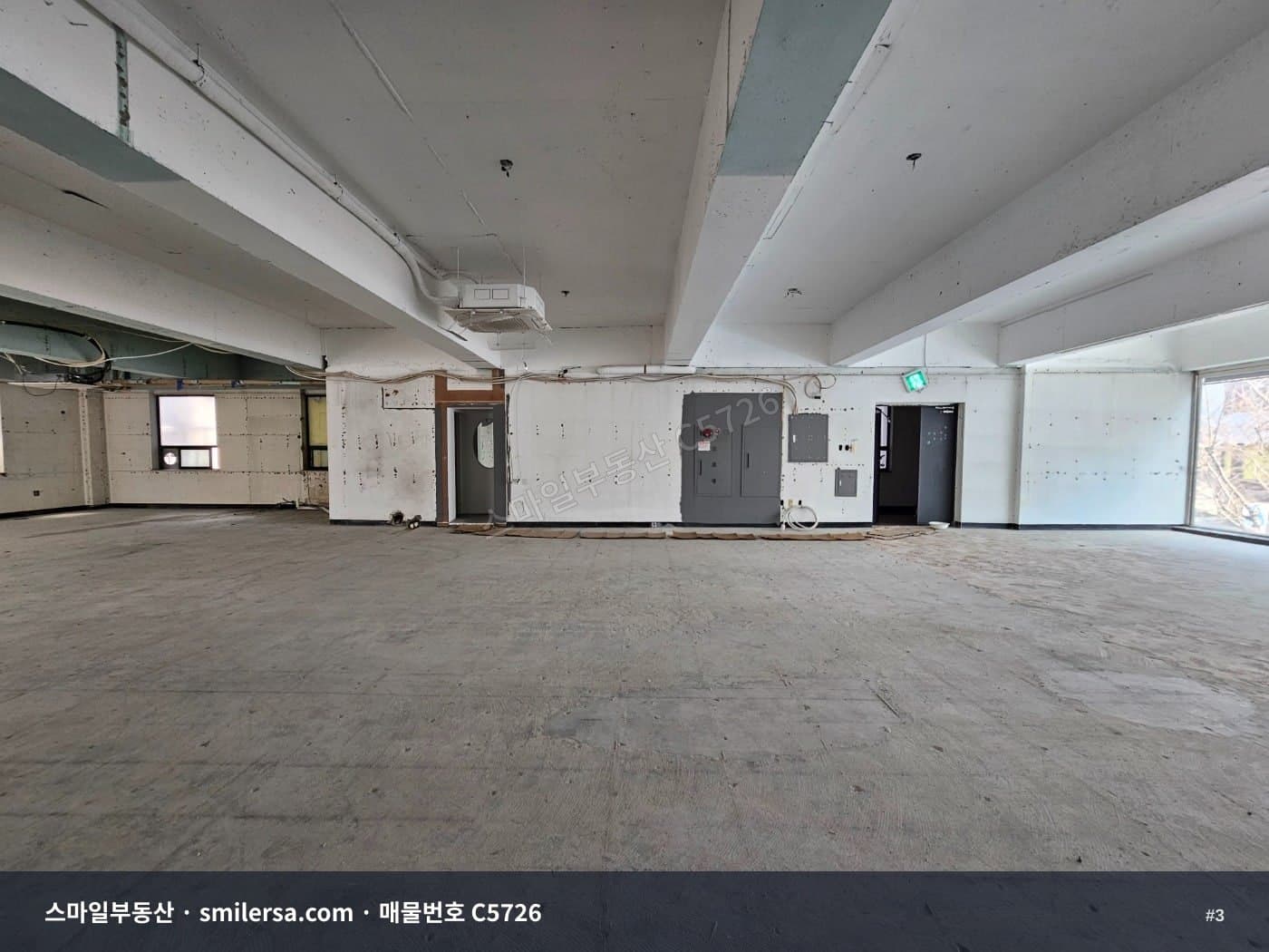 부전도서관 인근 대로변 사무실 75평, 전포카페거리 바로 옆 썸네일 3