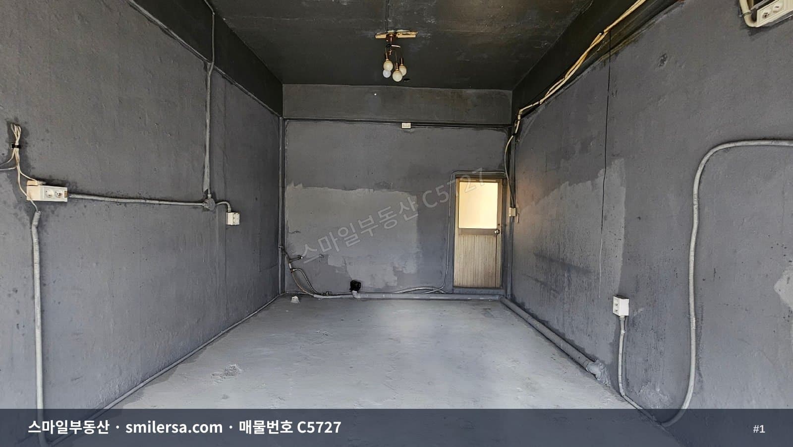 부산광역시 연제구 연산동 건물 내부 사진 C5727