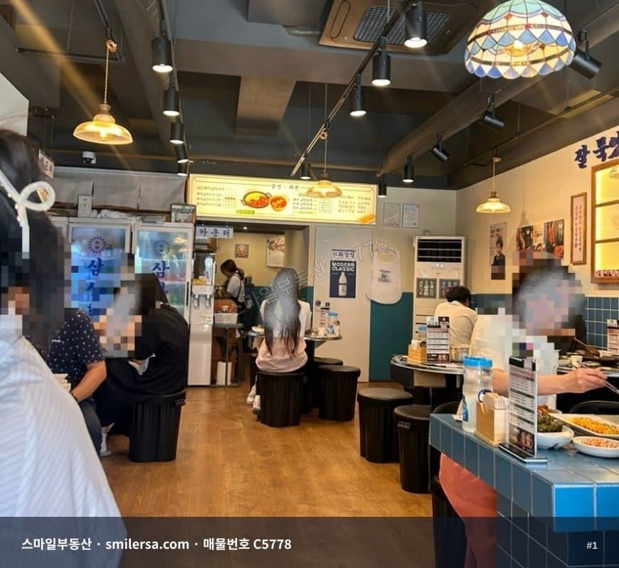 중앙동 부산우체국 인근 코너 식당, 역세권 사무실 밀집 상권 - 1