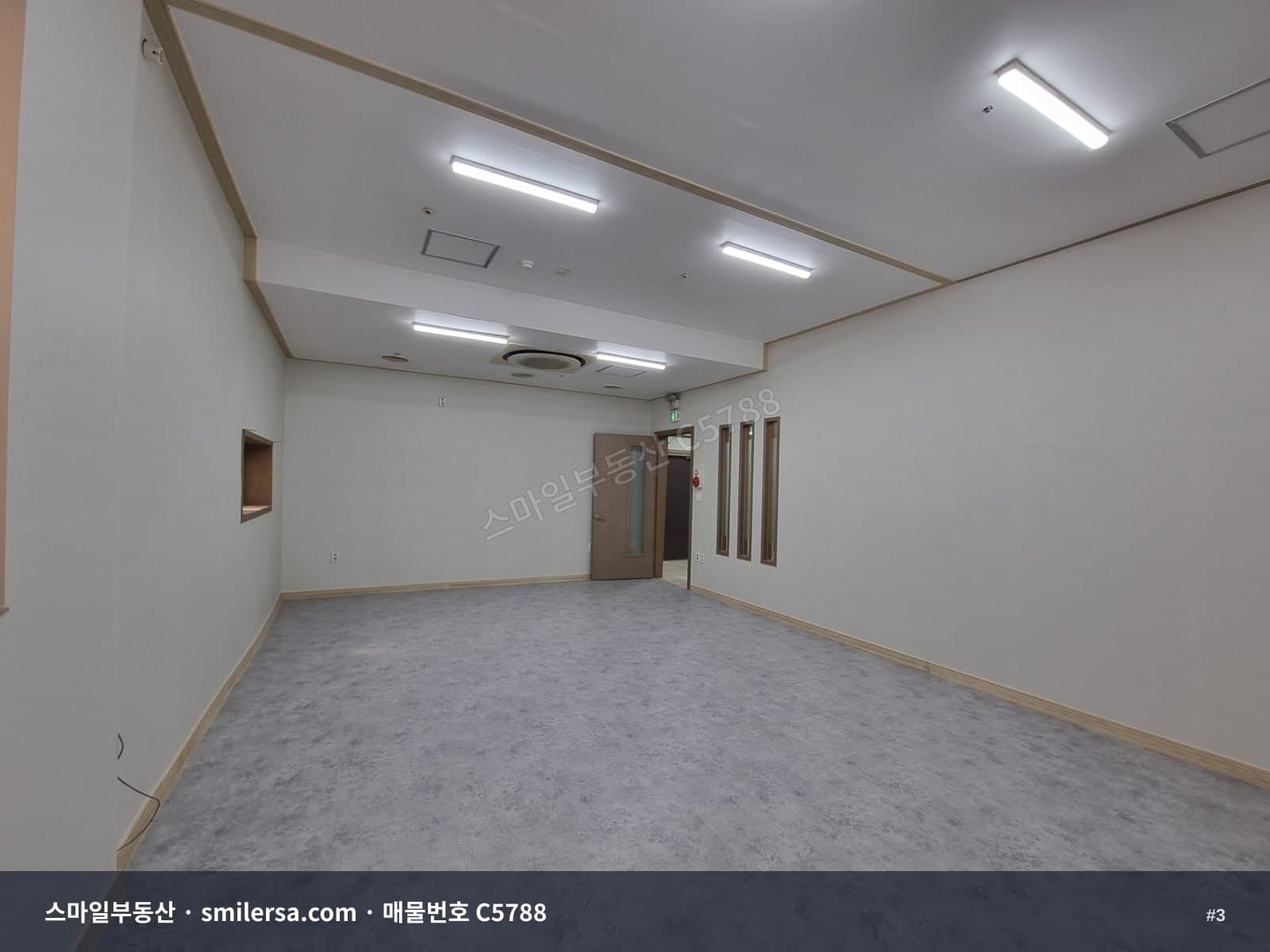초량역 8번출구 대로변, 리모델링 마친 15평 사무실 썸네일 3