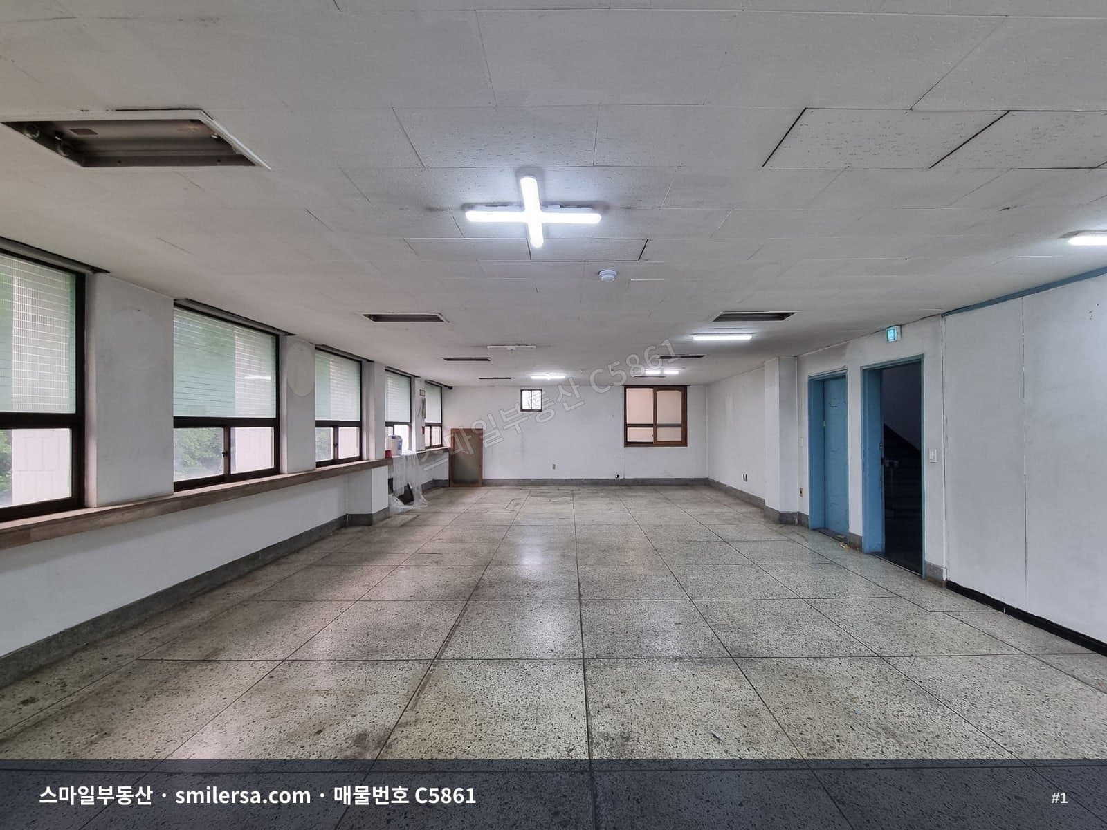 부산광역시 동구 초량동 사무실 내부 사진 C5861