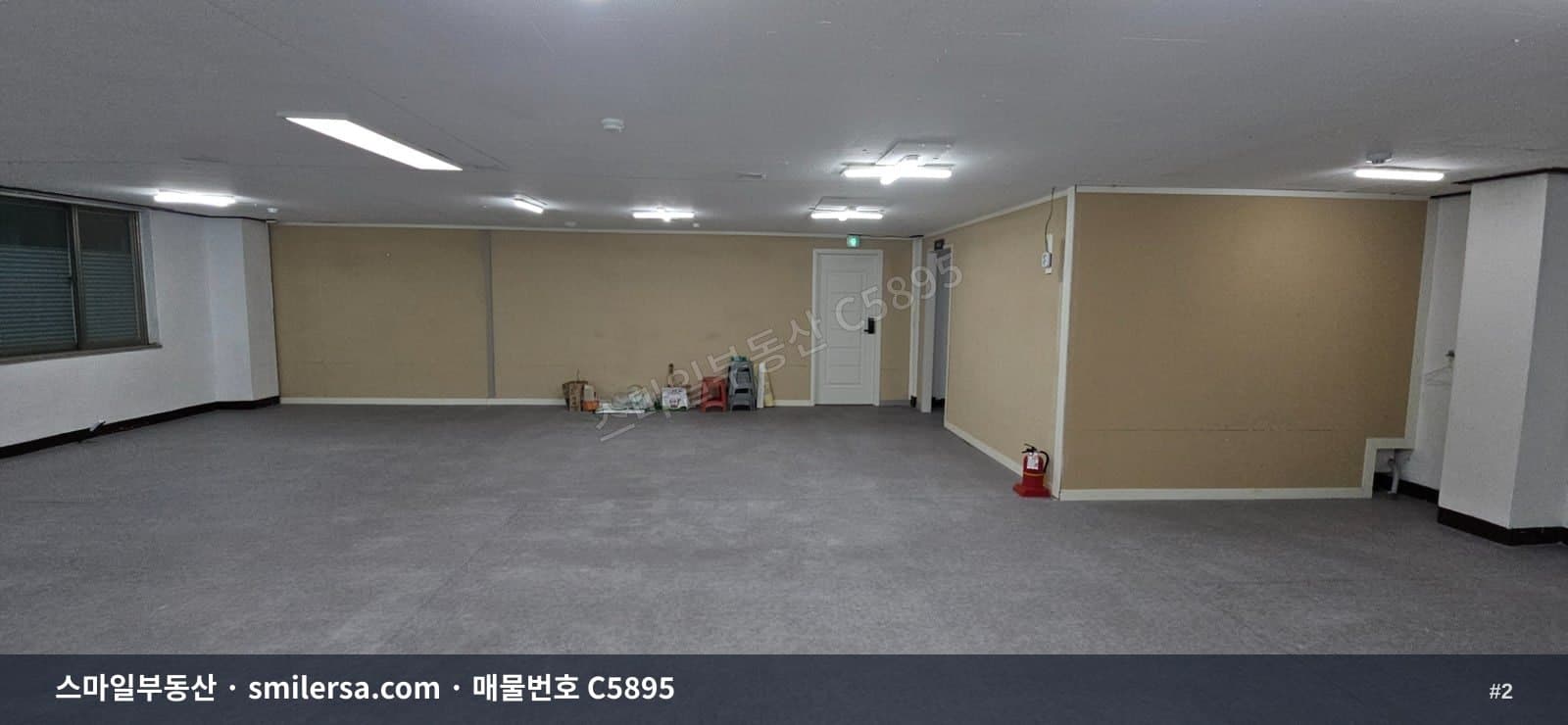 범내골역 인근 관리잘된 사무실, 룸있는 40평 월세 썸네일 2