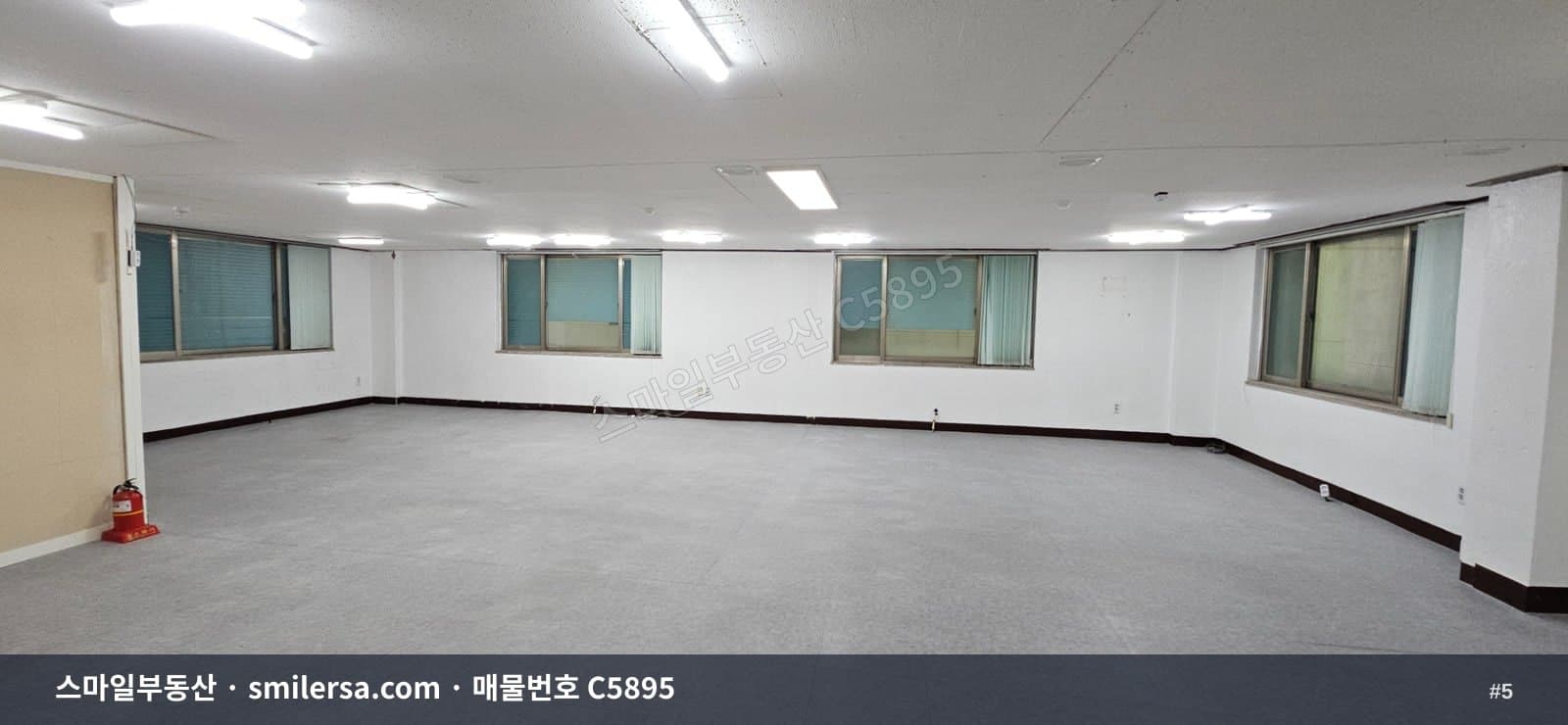 범내골역 인근 관리잘된 사무실, 룸있는 40평 월세 썸네일 5