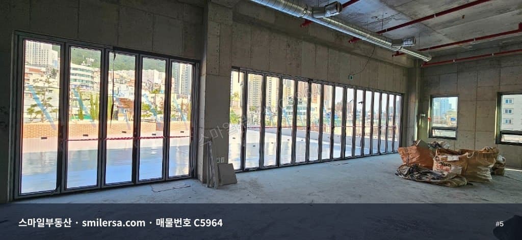전포동 신축 상가, 4층 베란다 딸린 82평 코너 자리 썸네일 5