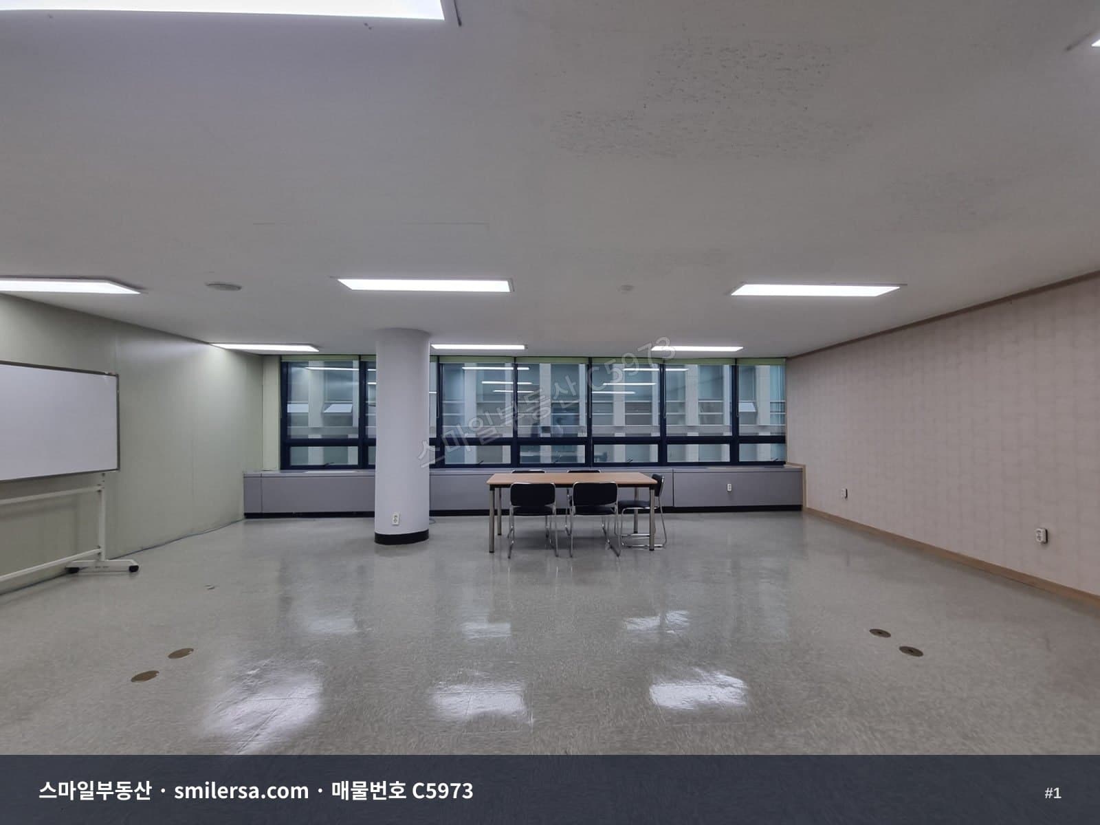 부산광역시 동구 초량동 사무실 내부 사진 C5973